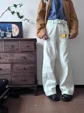 オフホワイトのシンプルデザインデニムパンツ【ユニセックス・ワイドレッグ・フィット】