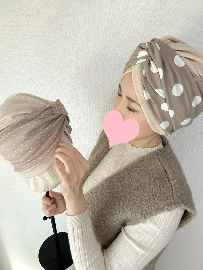 ロングヘア用 ナイトキャップ としてのレトロドットデザインヘッドカバーの実用性とシーン別評価