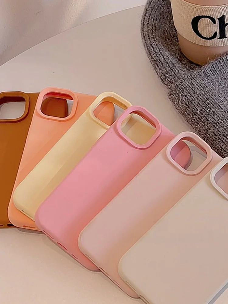 シンプルな液体シリコンiPhoneケース：柔らかさと全包保護を実現