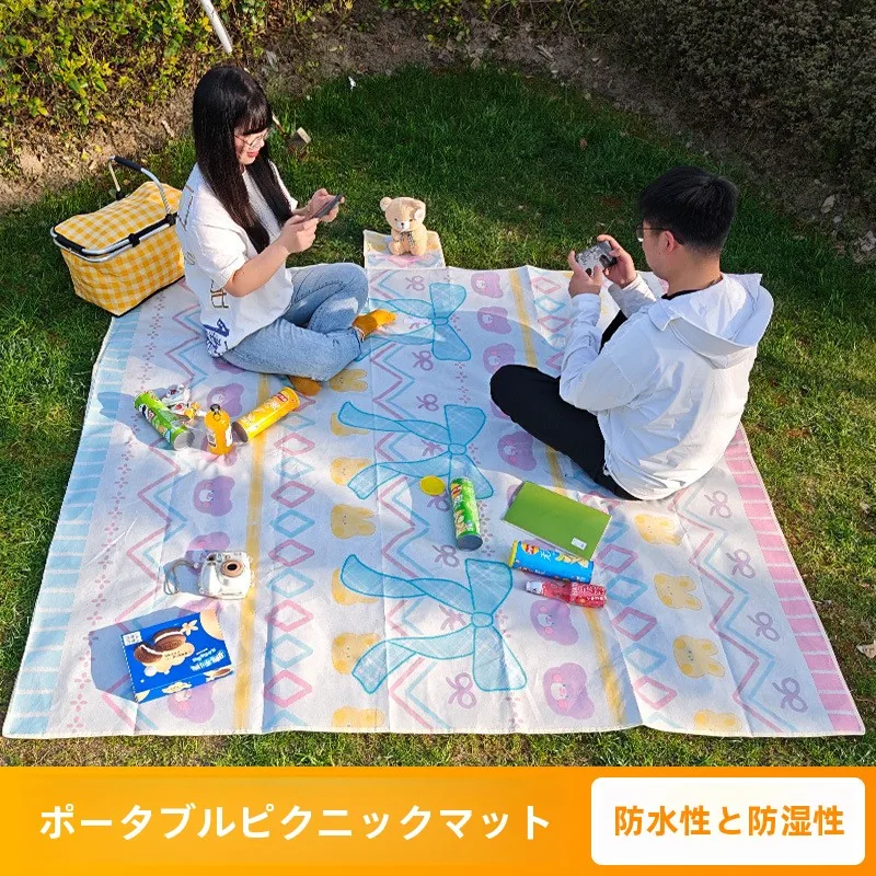 携帯用ピクニックマットの快適性と実用性を徹底検証