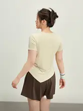 フィット感抜群のスポーツTシャツ【女性用・胸パッド付き・ヨガ・トレーニング対応】