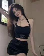 セクシーなキャミソール【夏用・ハイネックデザイン・タイトフィット・ショート丈】