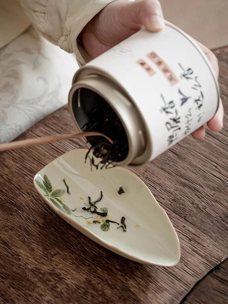 手描きの丹桂陶器製茶道具：高級感と精緻なデザインで和風茶室を演出
