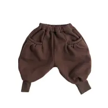秋冬用 キッズスポーツパンツ【一体型フリース・男女兼用・ゆったりシルエット】（セットアップ対応）