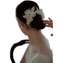 麗しい花のデザイン ヴィンテージスタイル新婦撮影用ヘッドドレス【屋外ウエディング用】