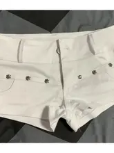 低腰デニムショートパンツ【フィット感抜群・装飾スタッズ・魅力的なサイジング】（セットアップ対応）