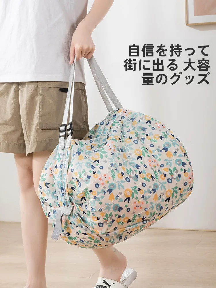 大容量折りたたみ買い物バッグ：旅行や衣類収納に最適な軽量設計とは