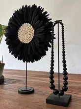 南国風デザインの手作り羽根と貝殻のインテリア装飾品【玄関・リビング用・民宿スタイル】