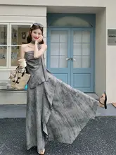 高級感溢れる不規則デザインのストラップレストップスとタイダイ柄のスカート（セットアップ対応）