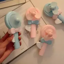 手持ちの可愛いカートゥーン風手動扇風機【子供用・ポータブルデザイン】