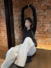 フリルデザインの長袖Tシャツ【春秋用・肌触りが良い・スリムフィット・高弾力】