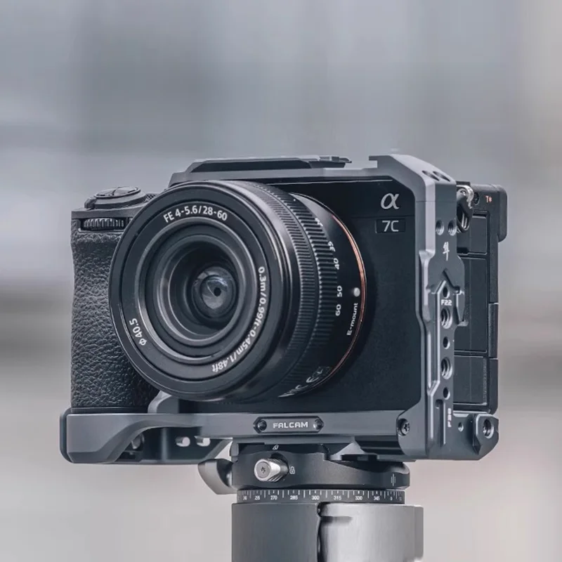 Ulanzi アルミ合金製 A7CⅡ用カメラ用快適多機能リリースフレーム【防衝撃・全包型・拡張アクセサリー】