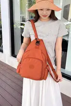 軽量で多機能なトラベルショルダーバッグ【女性用・斜め掛け・リュックタイプ】