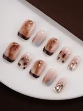 春にぴったりのレオパード柄ハンドメイドネイルチップ【短丈・極上の柔らかさ】