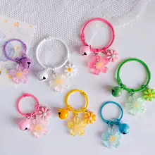 透明な桜モチーフのキーホルダー【手作り・カラフル・かわいい】