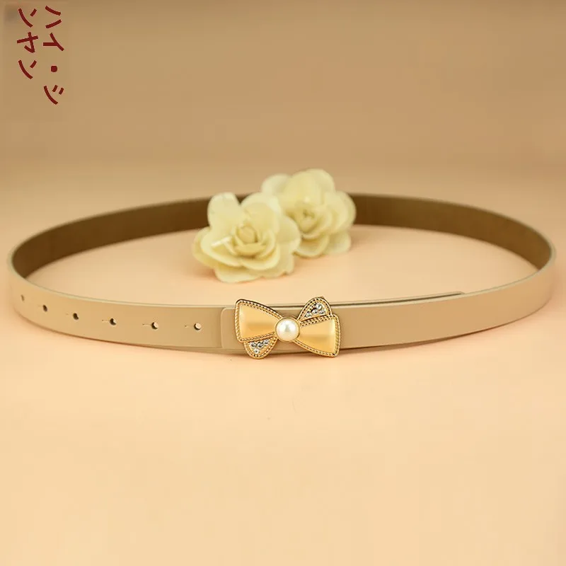 本革製レディースベルト：500円プレゼント女性おしゃれに最適なシンプルデザインのアイテム