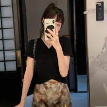 控えめでスタイリッシュなサイドスリットミニスカート【優雅なシルエット】