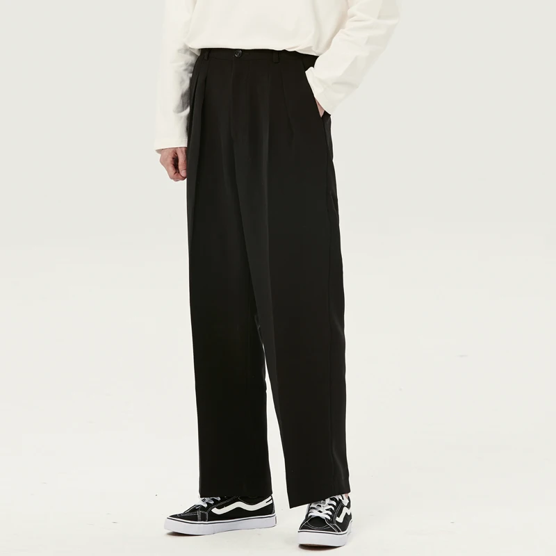 白のパンツ メンズ を選ぶべきタイミングは？ワイド パンツ メンズ 白 に出会った瞬間、ファッションのバランスが変わった