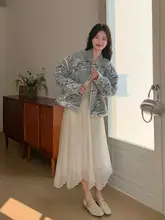 独特な刺繍デザインのデニムジャケット【秋用・女性・小柄対応】