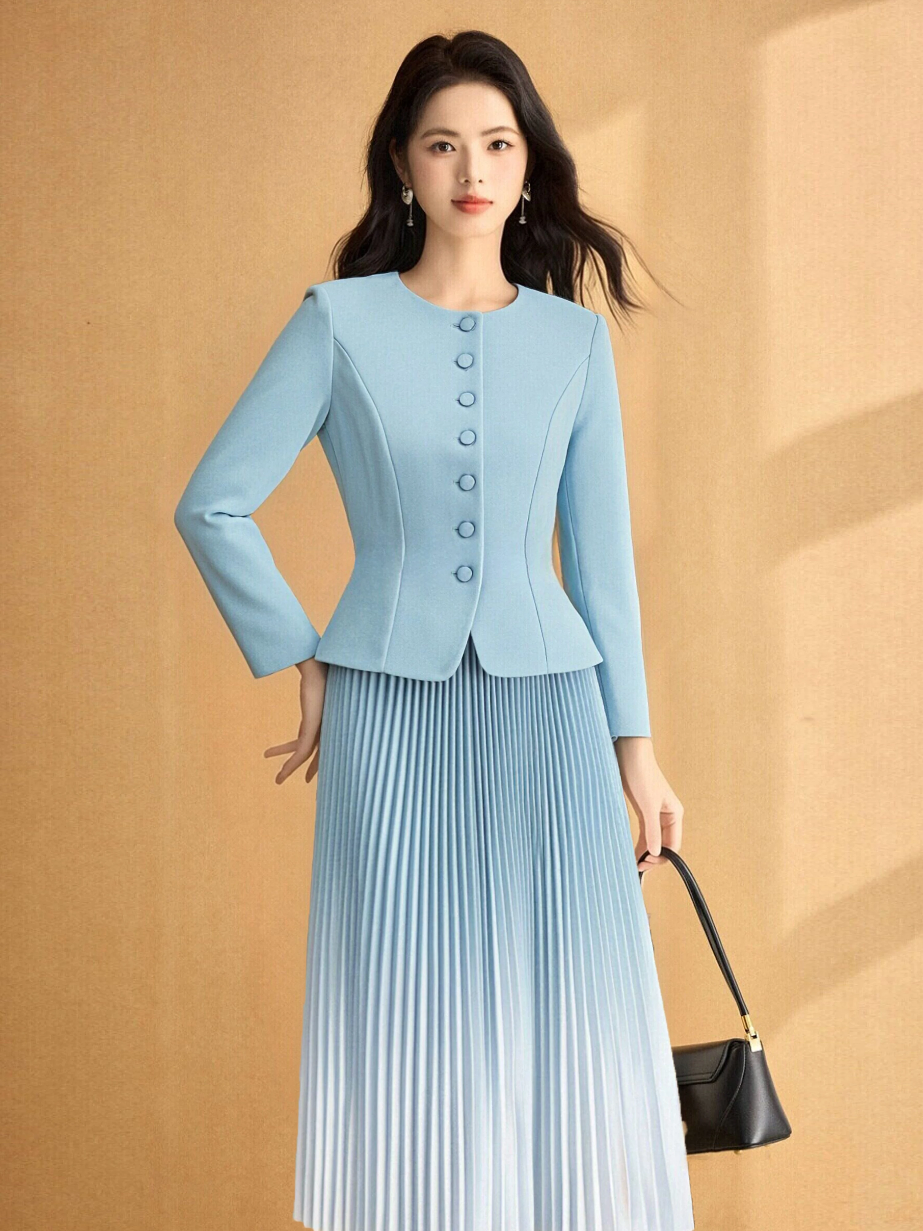 懇談会で春に着る服装は、どう選ぶ？