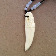 白鹅绒製 彫刻老鷹嘴ペンダントネックレス【ユニセックス・アクセサリー】
