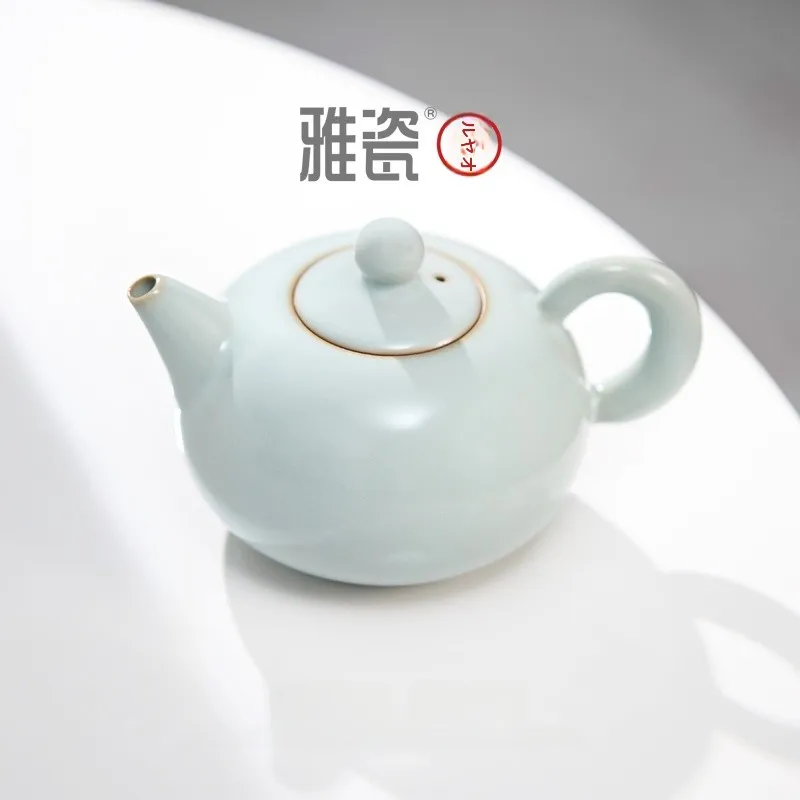 おしゃれな陶器茶壺の選び方：天青色の手作り功夫茶壺が提供する実用性と美しさ