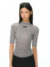 レトロドット柄の透け感のある5分袖Tシャツ【レディース・夏用・スリムフィット】
