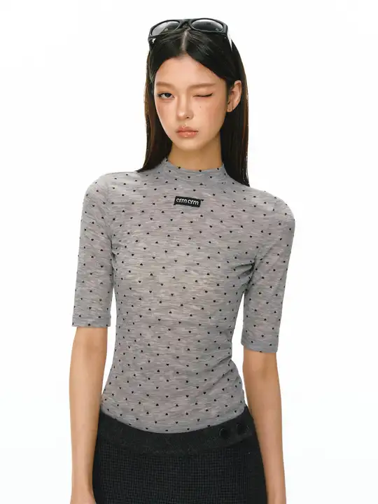 レトロドット柄の透け感のある5分袖Tシャツ【レディース・夏用・スリムフィット】