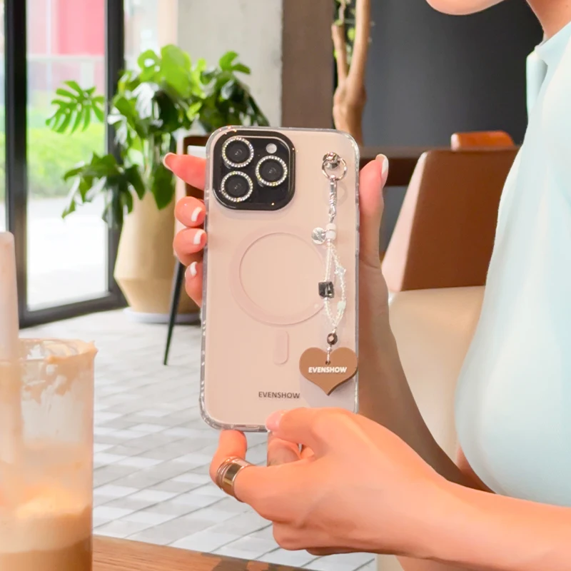 スマホケース マグネットを選ぶときに迷うのは、本当に「見た目」だけ？