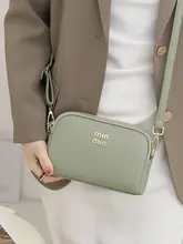 スタイリッシュな斜め掛けバッグ【高級感あるデザイン・スマホ収納可】
