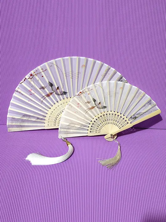 ミニ竹製折り扇子【中国風・学生向け・夏用・携帯便利・絹布仕立て】