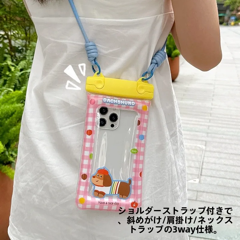 お風呂でスマホを使うとき、本当に防水ケースが必須なの？