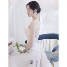 エレガントな魚尾デザインのウェディングドレス【軽量・背中開き・花嫁用】