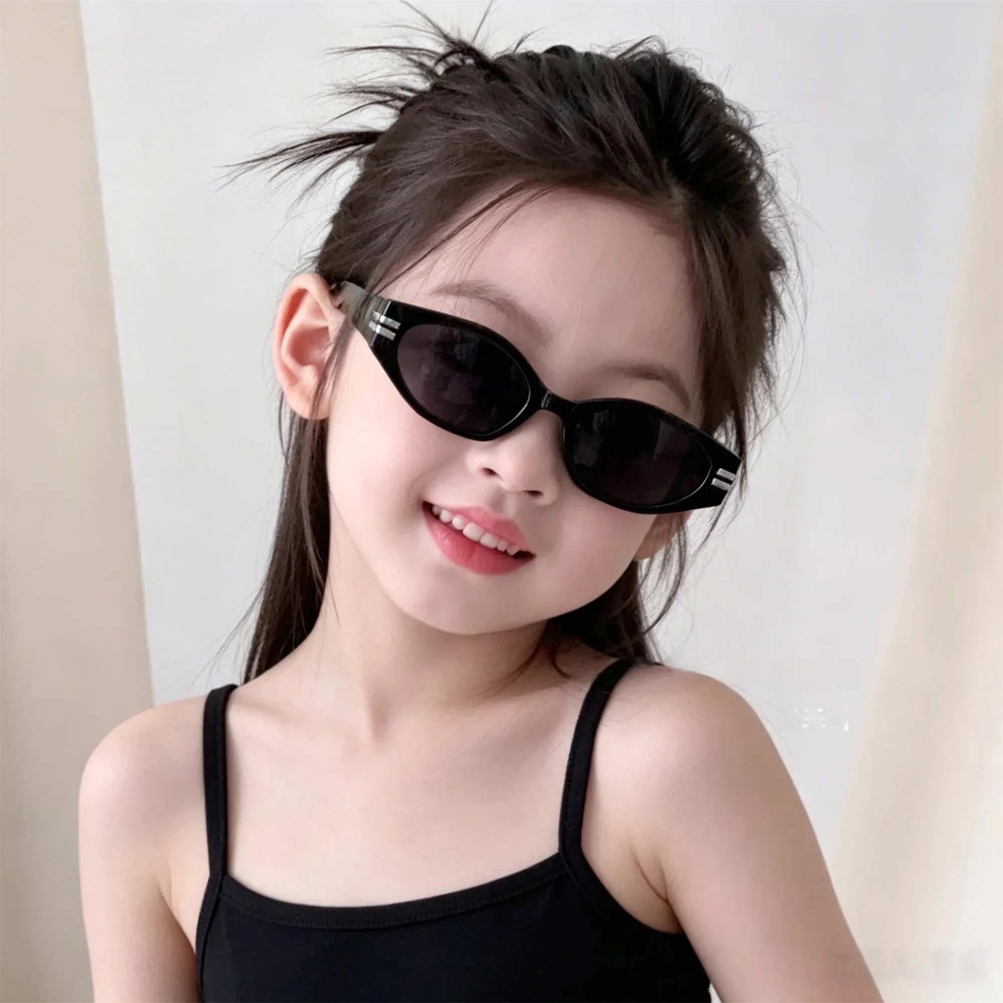 子供用UVカットサングラス：偏光・軽量・撮影用の安全性と実用性を徹底解説