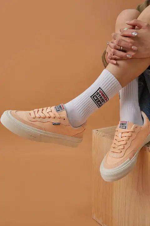 VISION FLAT TOP ソフトピンク ローカット スエード キャンバス スニーカー【男女兼用・ストリート・スポーツ】