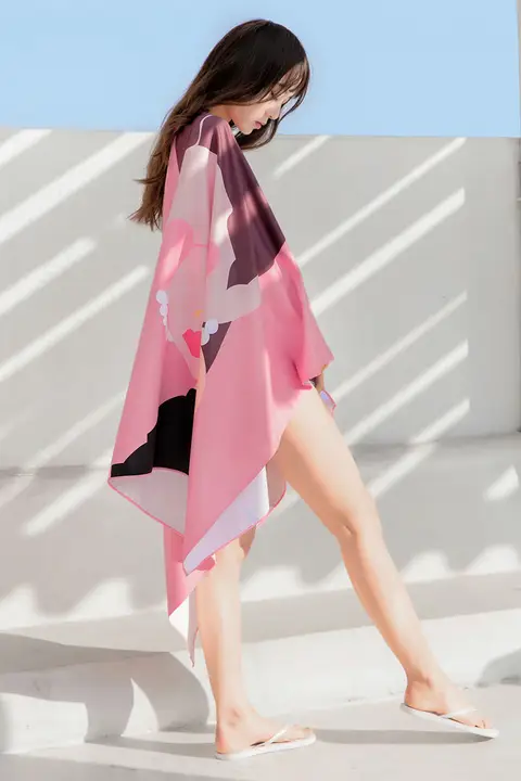 速乾性スイミングタオル【吸水性・子供用・携帯便利・ビーチ・キャップ付き】