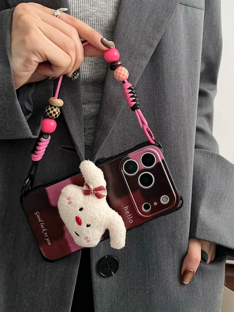 木製ビーズ調節付きショルダーストラップ：酒紅色チェック柄でスマホを保護しながらファッションを楽しむ
