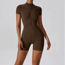 夏用 半ジップ 短袖ショートパ  ンツ ヨガオールインワン【女性用・ダンス・フィットネス・タイトデザイン】（セットアップ対応）