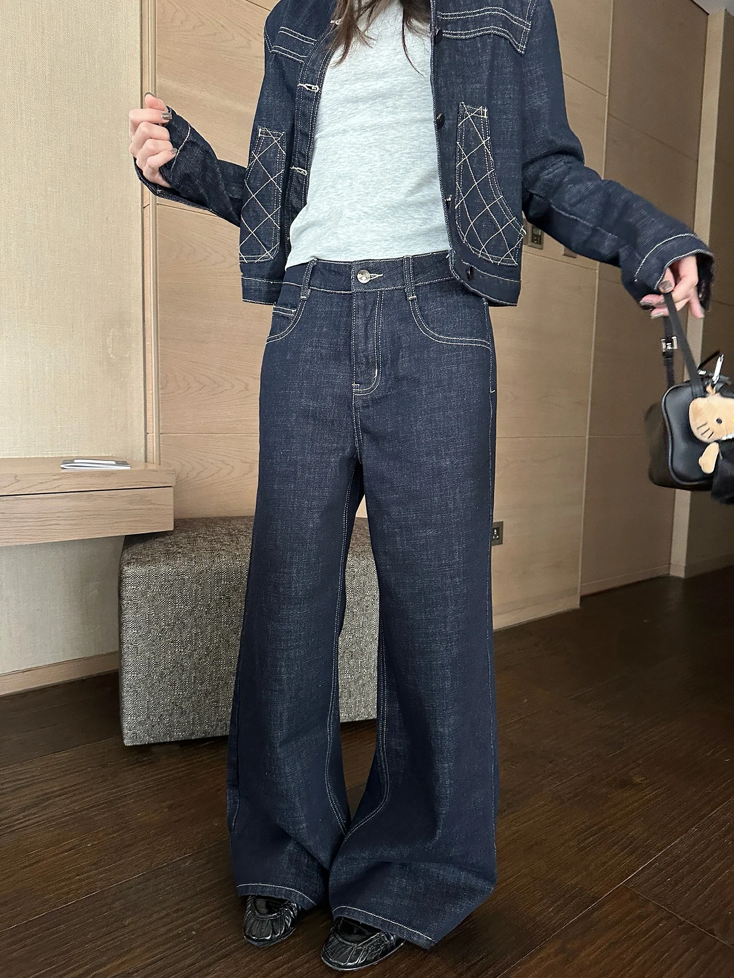 深青色のウォッシュデニムジャケット【春用・フィット・低腰・ストレートパンツ・カジュアル】（セットアップ対応）