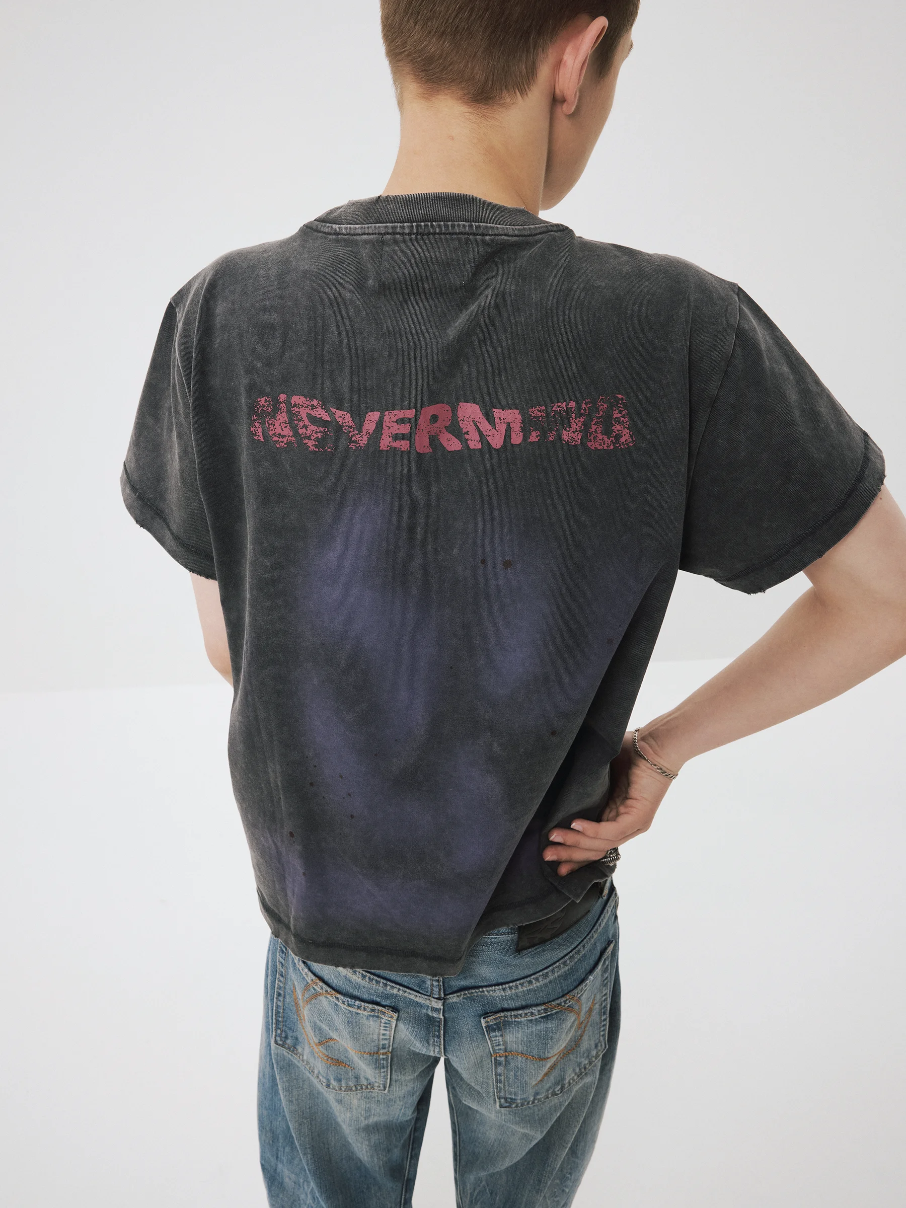 ウォッシュ加工コットンTシャツ：色落ち防止の実用性と実際の使用データ
