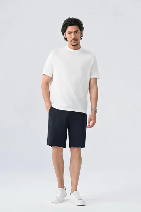シンプルなデザインの半袖Tシャツ【メンズ・ラウンドネック・夏用】