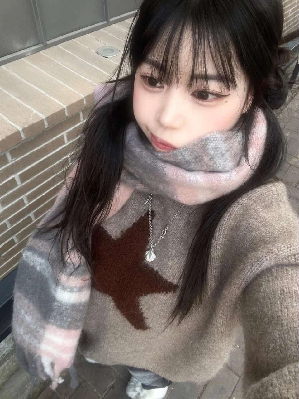 ジョンストンズ ストール 大判チェック フリンジデザイン 男女兼用 保暖性と着用シーンの実証