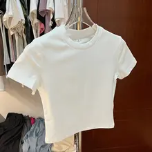 白色の半袖Tシャツ【女性用・スリムフィット・ラウンドネック・カジュアル】