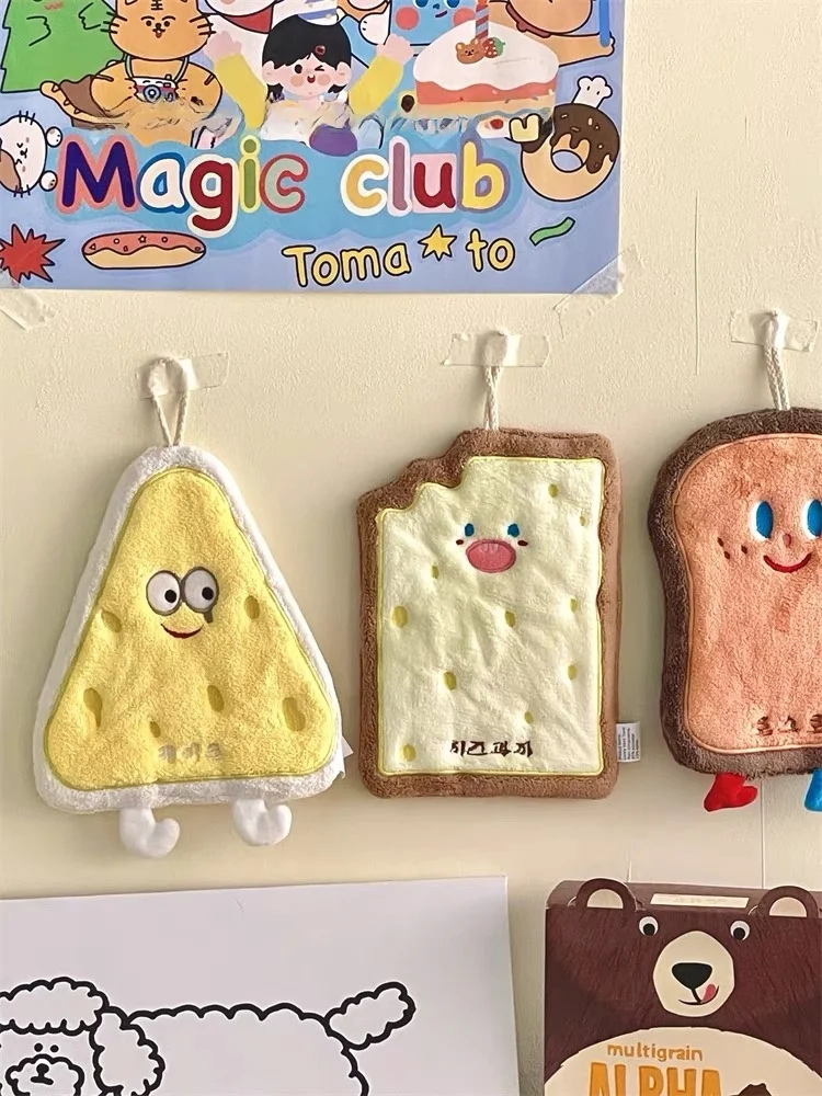子供の絵 ハンカチは本当に必要なのか？その理由と、今人気のカートゥーンデザインハンドタオルの選び方