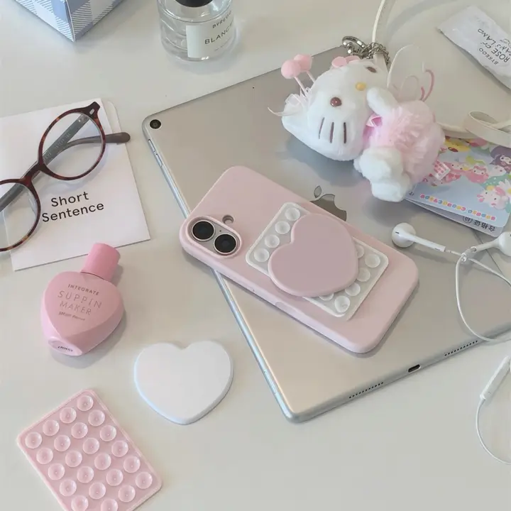 ピンクの少女用 吸盤付きハート形メイクアップミラー【iPhone用・ユニークデザイン】