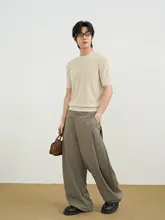 リネン風のシルエットが魅力的な半袖Tシャツ