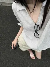 夏用 おしゃれなVネックストライプ長袖シャツとハイウエストワイドレッグショートパンツ（セットアップ対応）