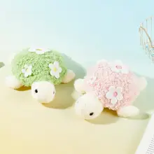 ユニークなデザインのウミガメぬいぐるみ【ふんわりした毛並み・インテリア装飾用】