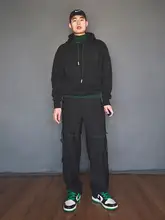 独自のデザイン感漂うストレートパンツ【ハイエンド・メンズファッション・ストリートスタイル】