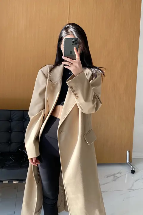 カーキ色 レディース ロングジャケット【ゆったりシルエット・小柄対応・洗練されたデザイン】